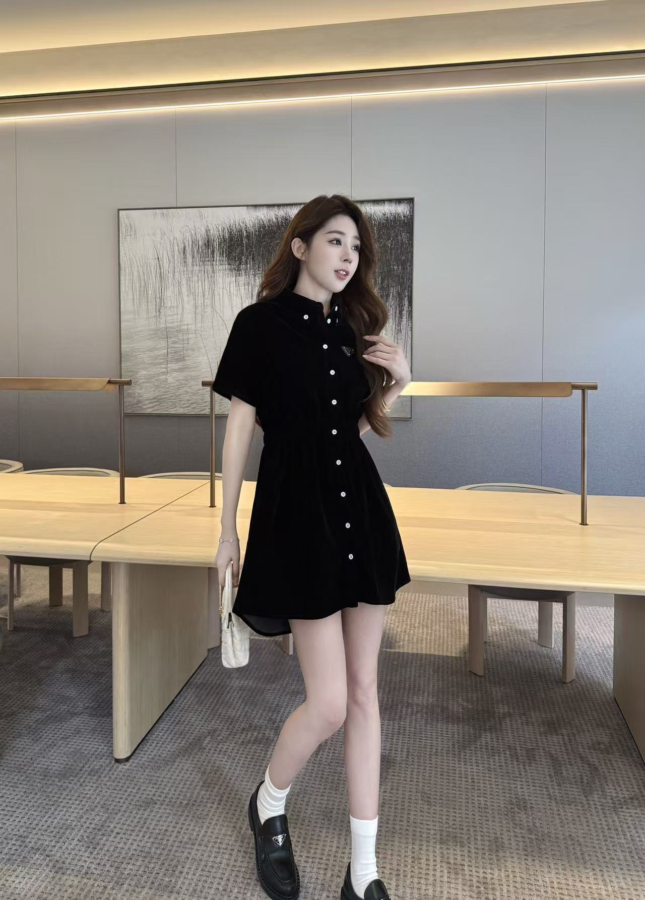 PR4DAトライアングルロゴ ベルベットドレス【50％割引+送料無料】