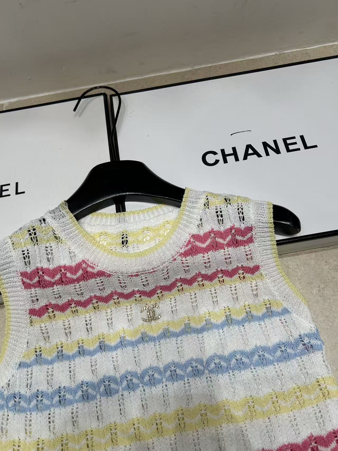 CHANE1 ダブルC カラフルウェーブウールベスト【50％割引+送料無料】