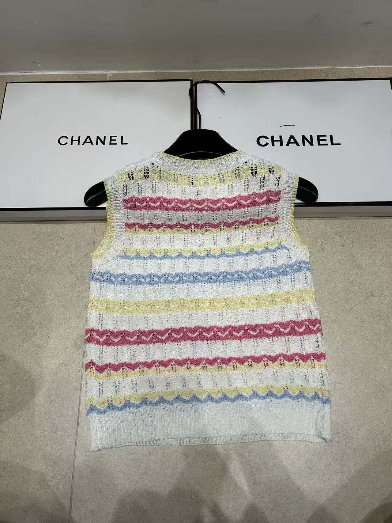 CHANE1 ダブルC カラフルウェーブウールベスト【50％割引+送料無料】
