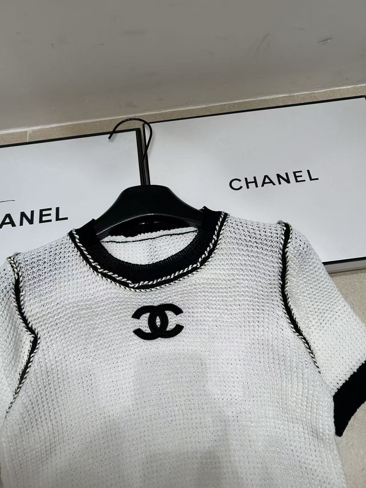 CHANE1 ブラック＆ホワイト 透かし彫りウールセーター【50％割引+送料無料】