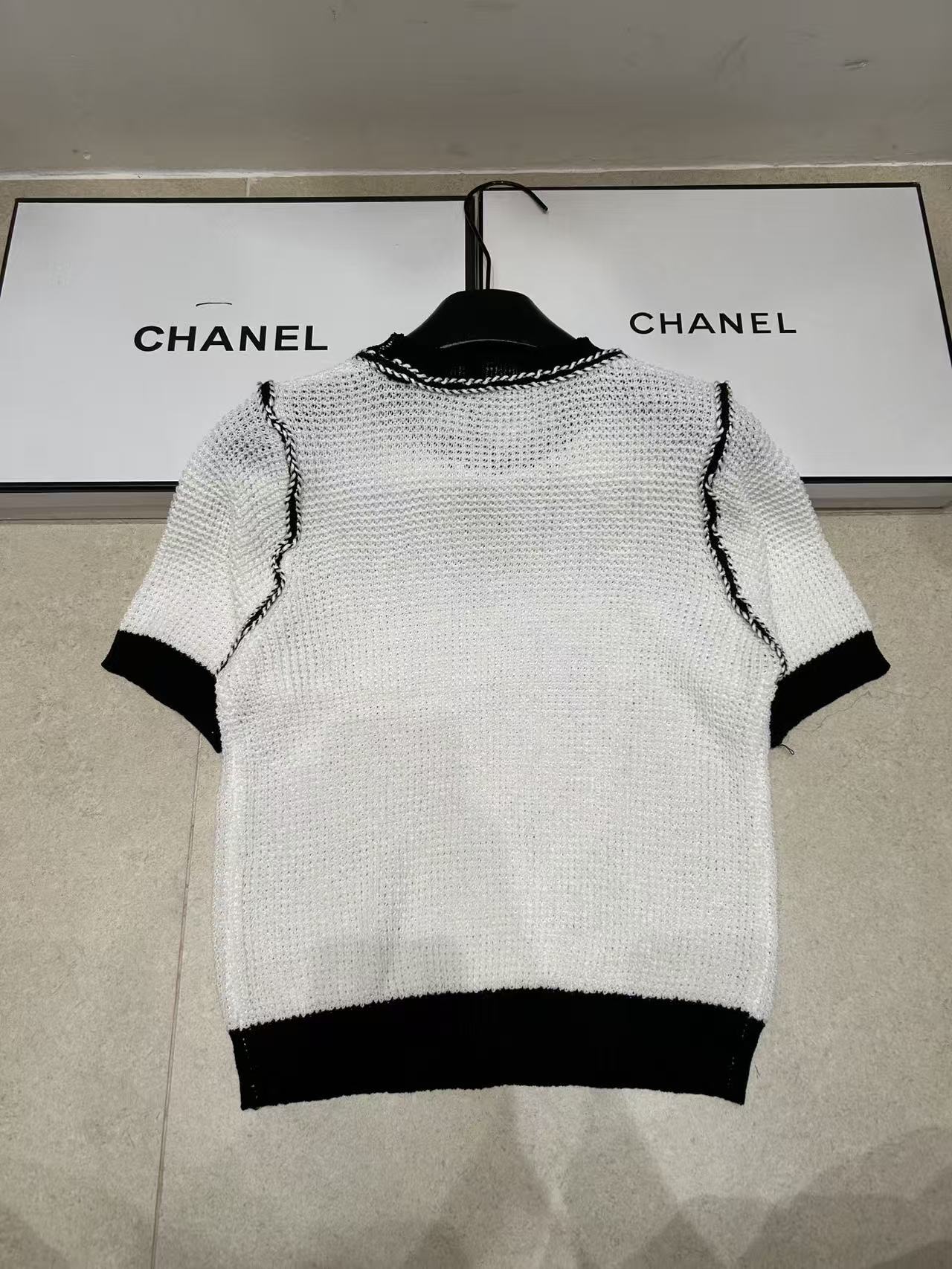 CHANE1 ブラック＆ホワイト 透かし彫りウールセーター【50％割引+送料無料】