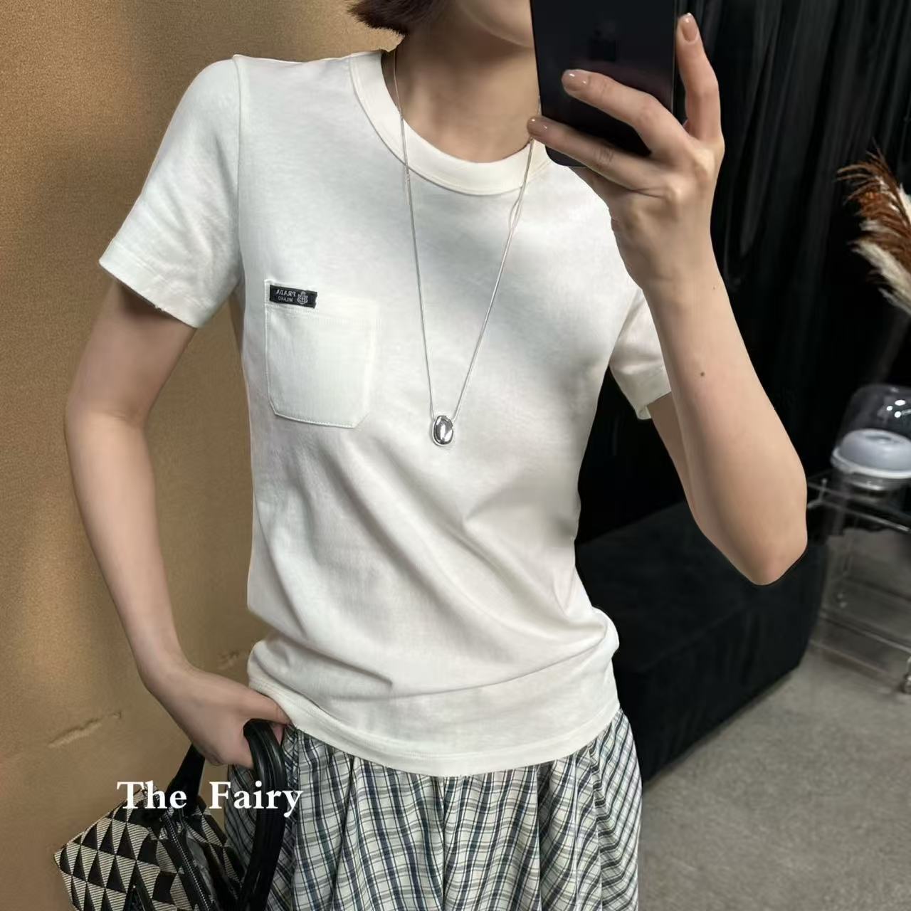 M1UM1UポケットレターTシャツ【50％割引+送料無料】