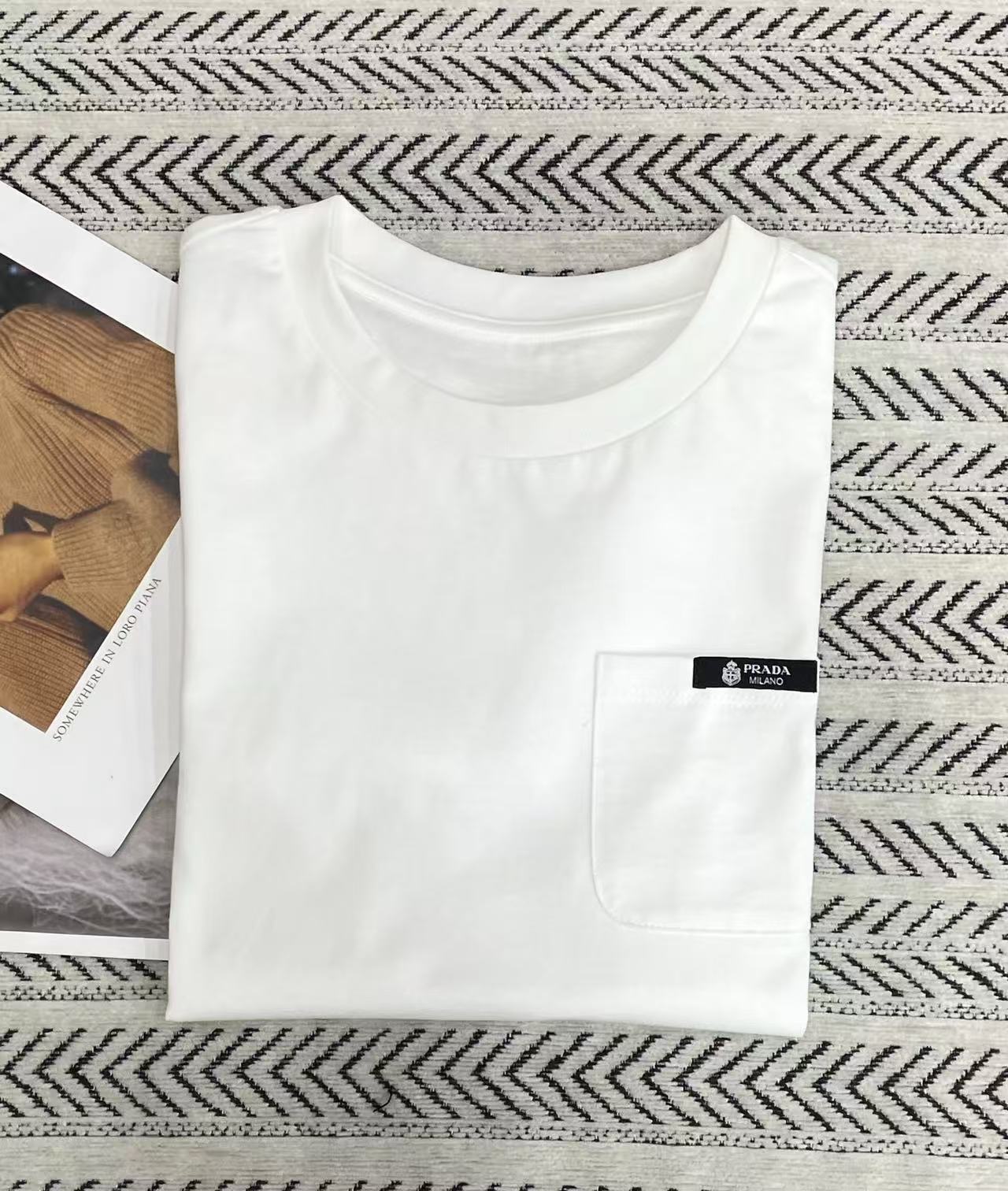 M1UM1UポケットレターTシャツ【50％割引+送料無料】