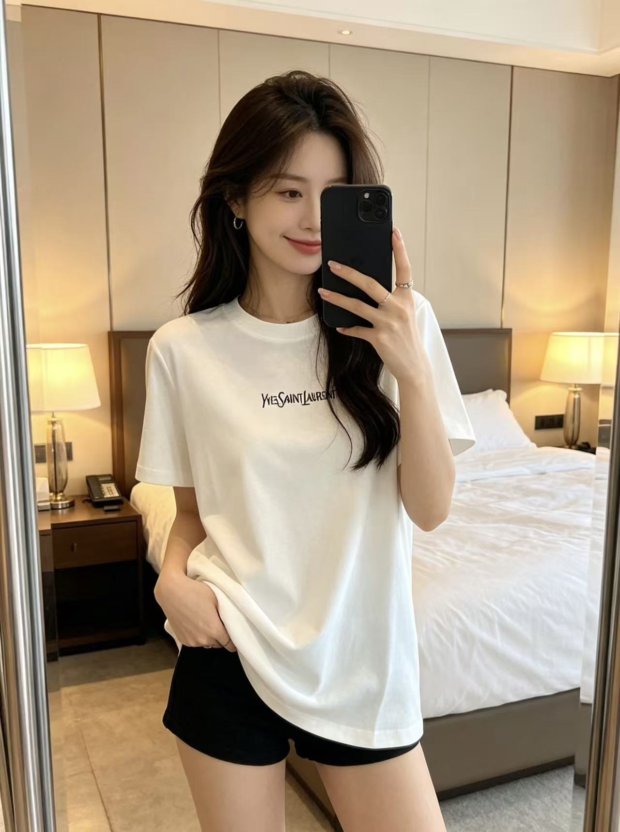 YSL ミニマリスト レタリング Tシャツ【50％割引+送料無料】