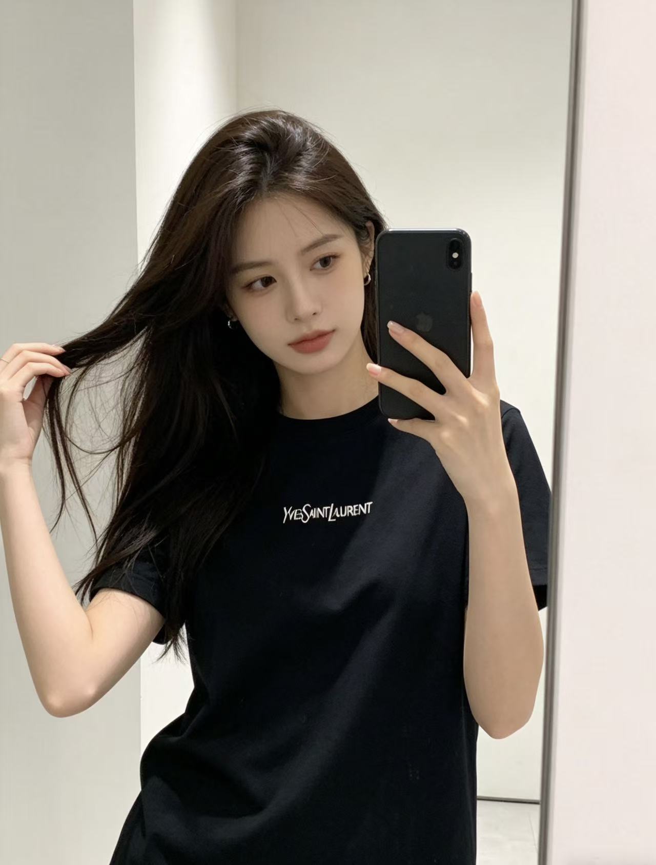 YSL ミニマリスト レタリング Tシャツ【50％割引+送料無料】