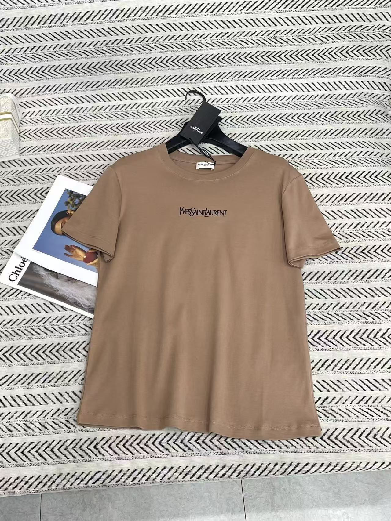 YSL ミニマリスト レタリング Tシャツ【50％割引+送料無料】