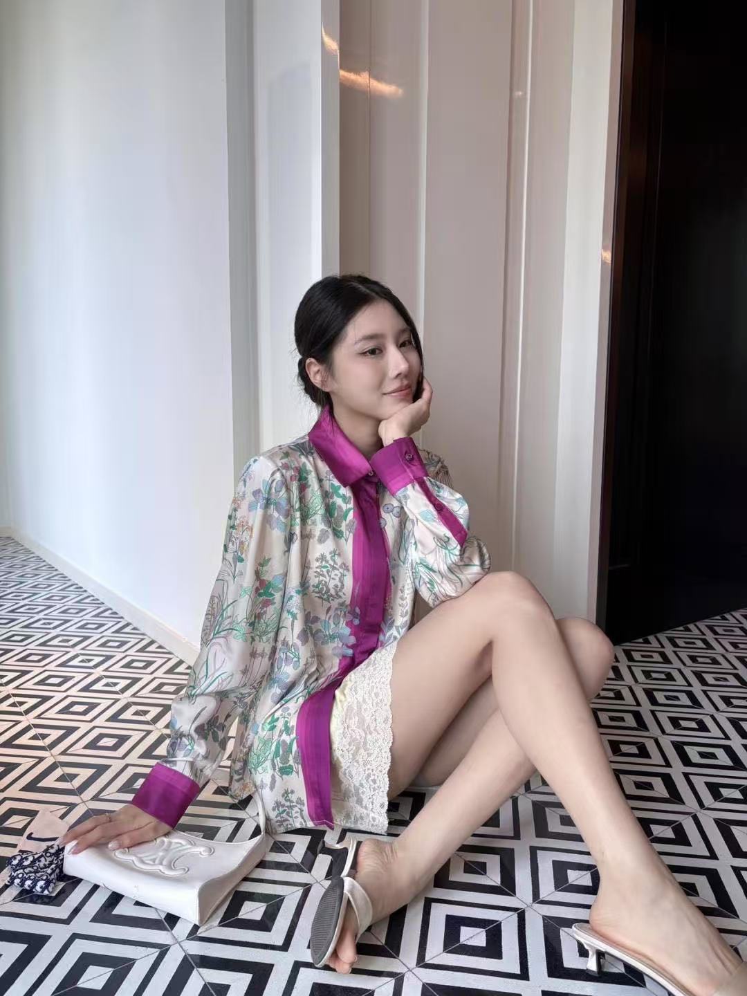 GUCC1 シルクプリントシャツ【50％割引+送料無料】