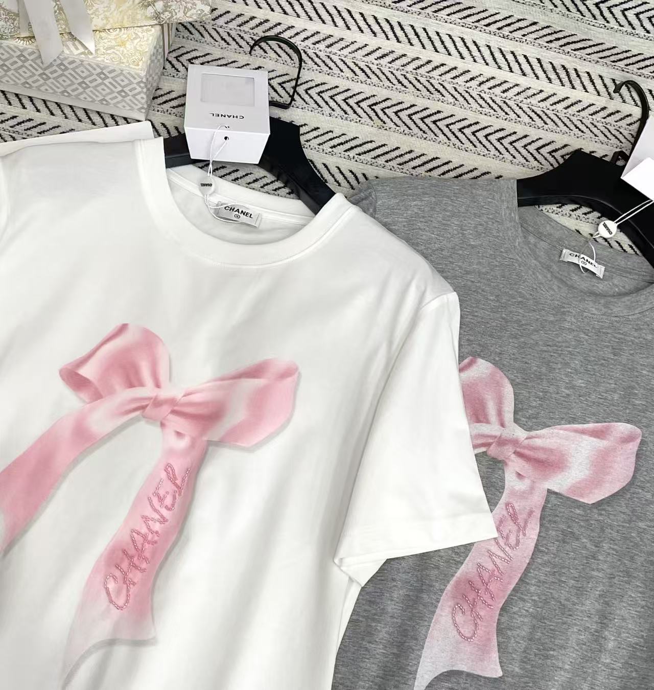 CHANE1 レターTシャツ【50％割引+送料無料】