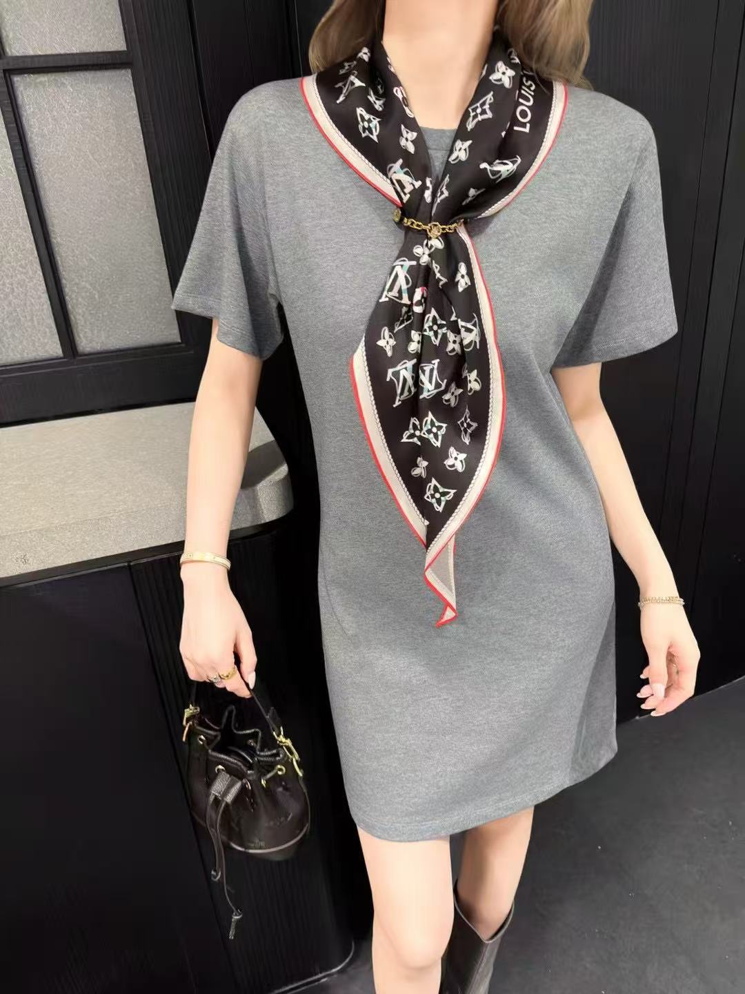 LVスカーフ ＋ ドレス【50％割引+送料無料】