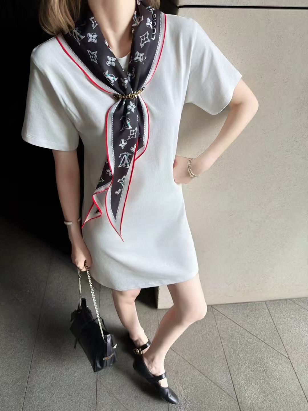 LVスカーフ ＋ ドレス【50％割引+送料無料】