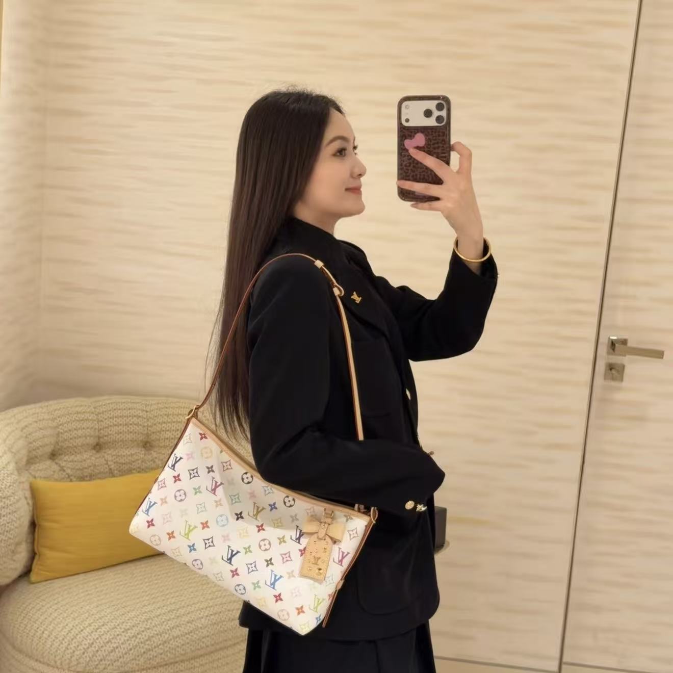 LV Carryallプリント柄の脇下バッグ【50％割引+送料無料】