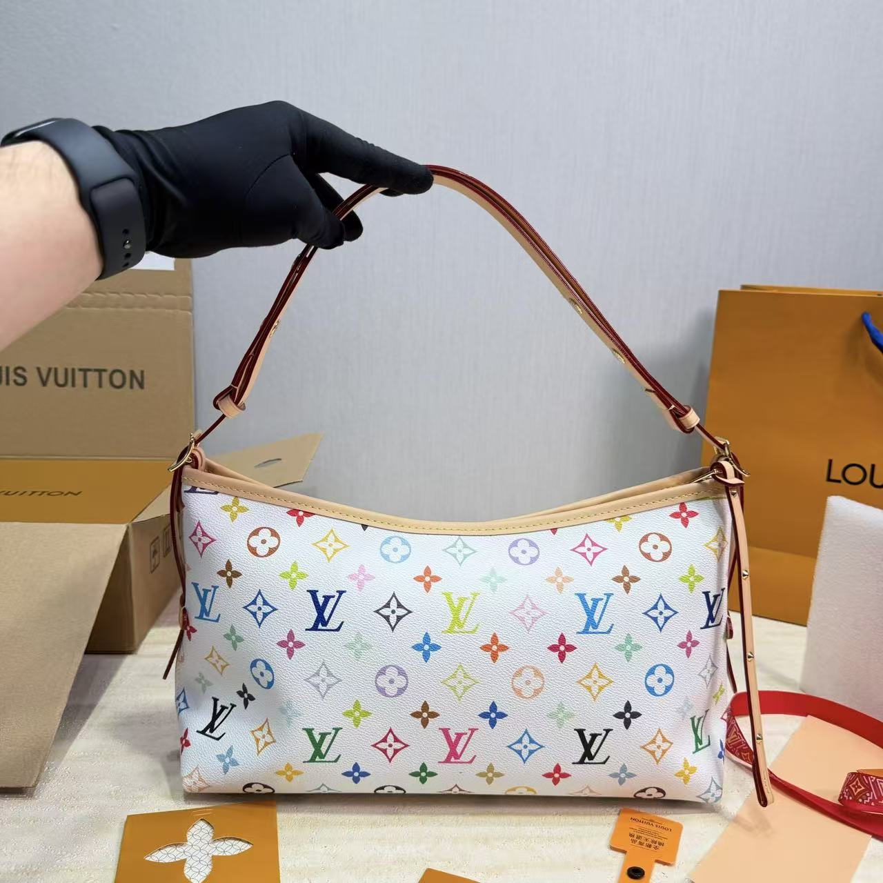 LV Carryallプリント柄の脇下バッグ【50％割引+送料無料】