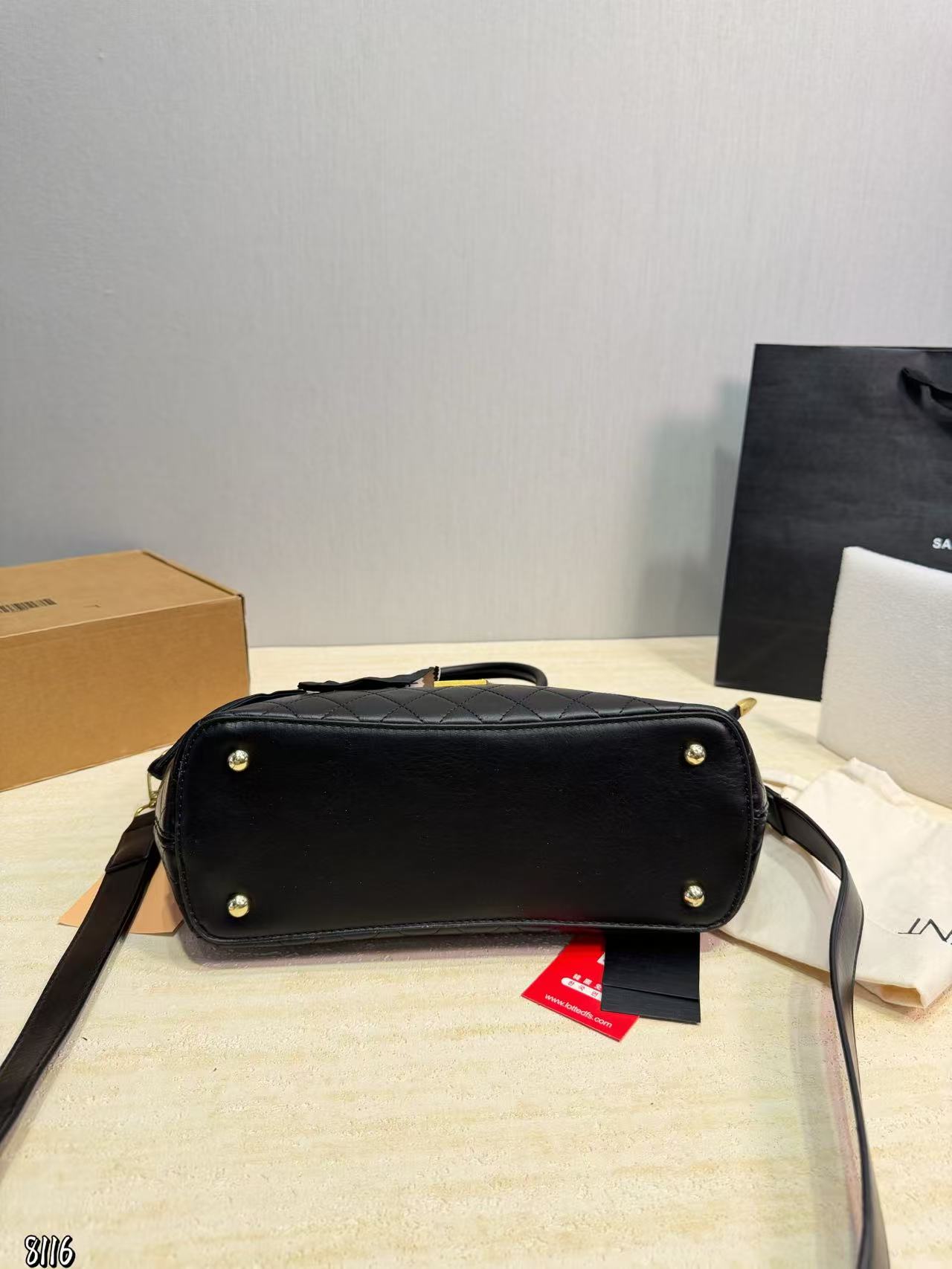 YSL チェック柄カーフスキン ハンドバッグ【50％割引+送料無料】