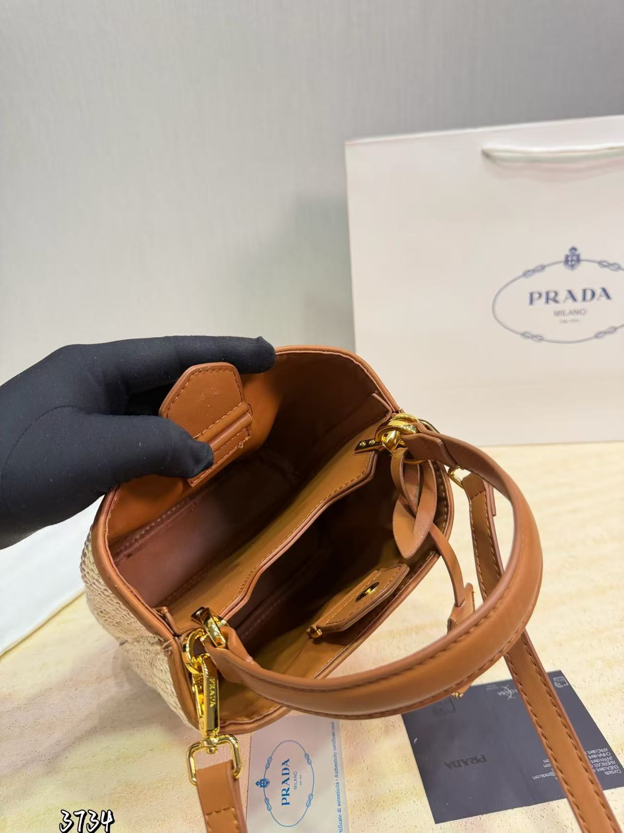 PR4DA トライアングルロゴ ストローバッグ【50％割引+送料無料】