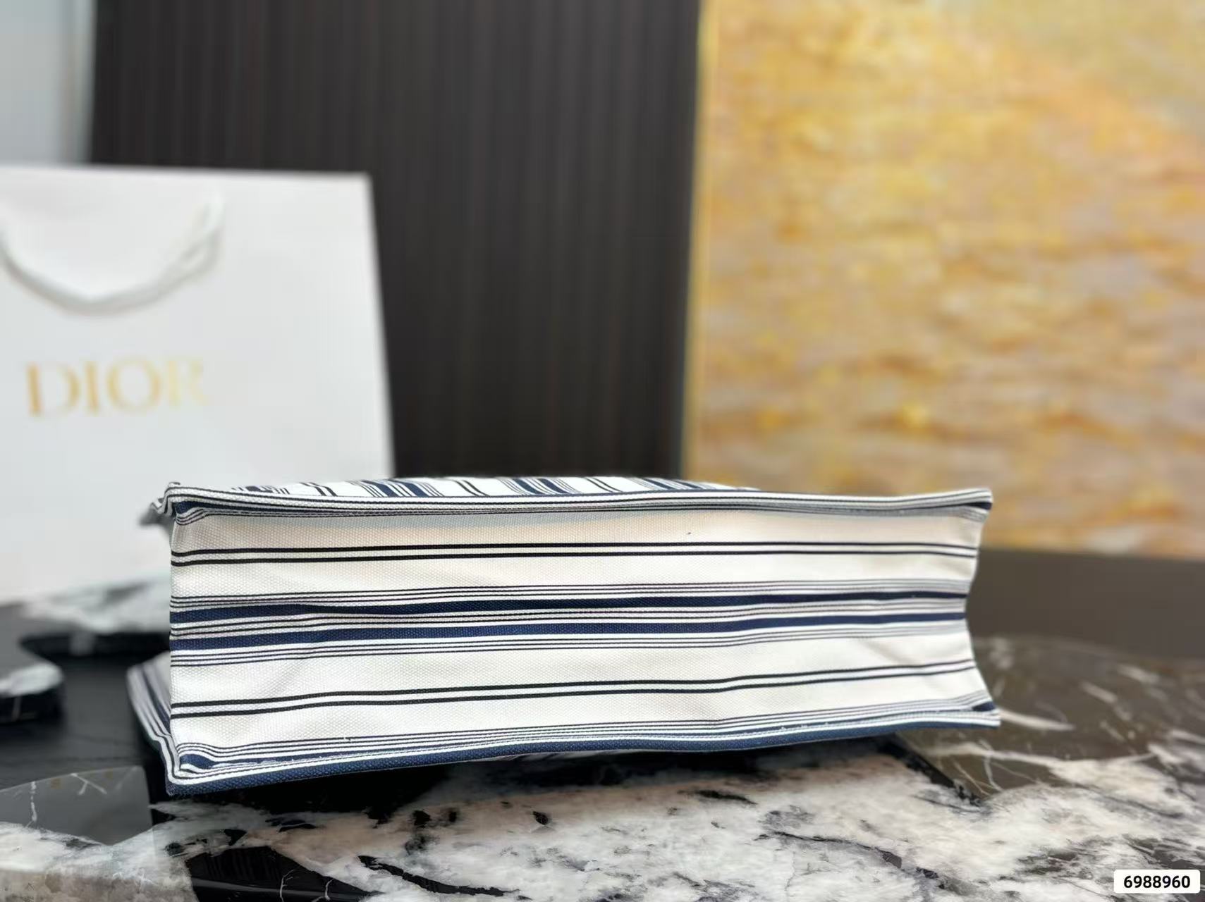 DI0Rストライプ柄のトートバッグ【 50％割引+送料無料】