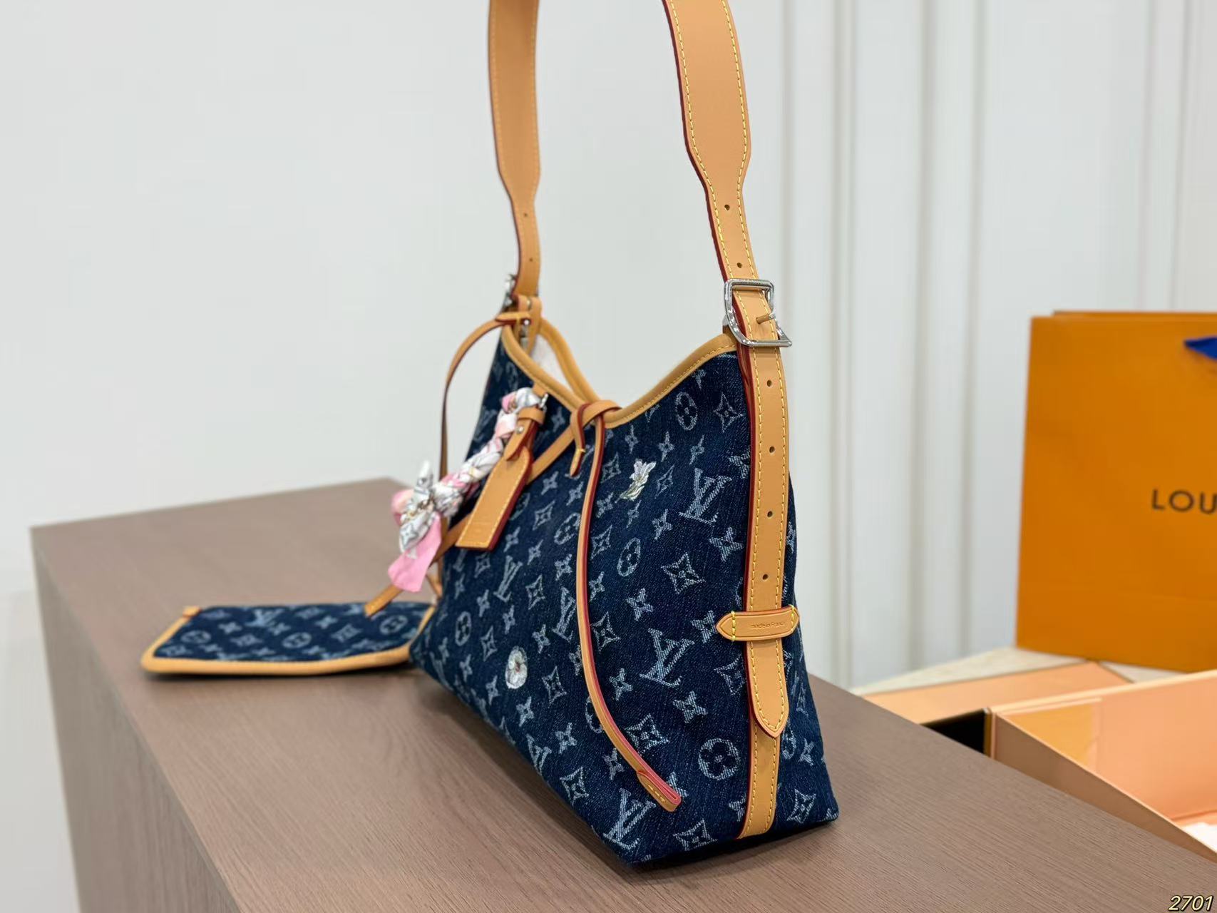 LV Capucinesデニムショッピングバッグ【 50％割引+送料無料】