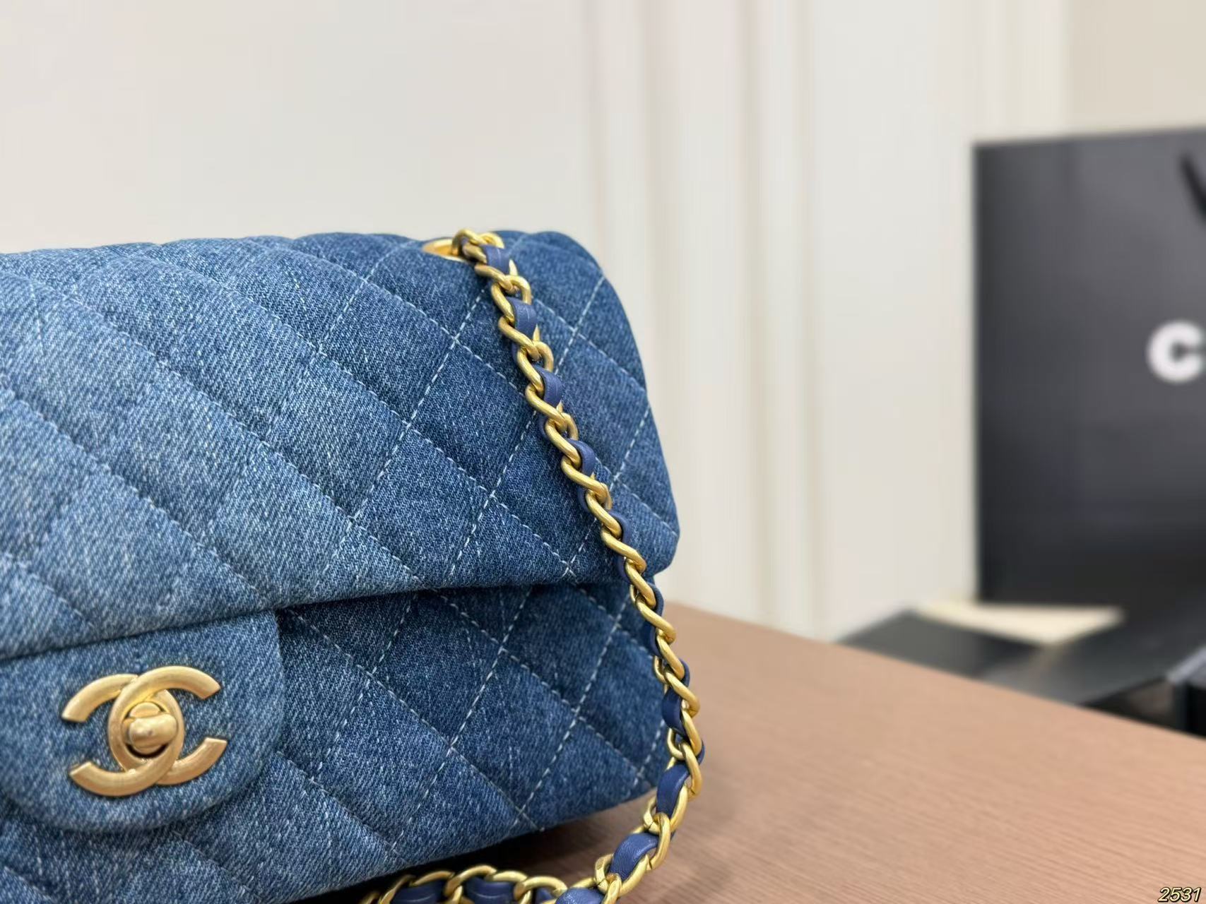 CHANE1 デニムキルティングチェーンバッグ【 50％割引+送料無料】