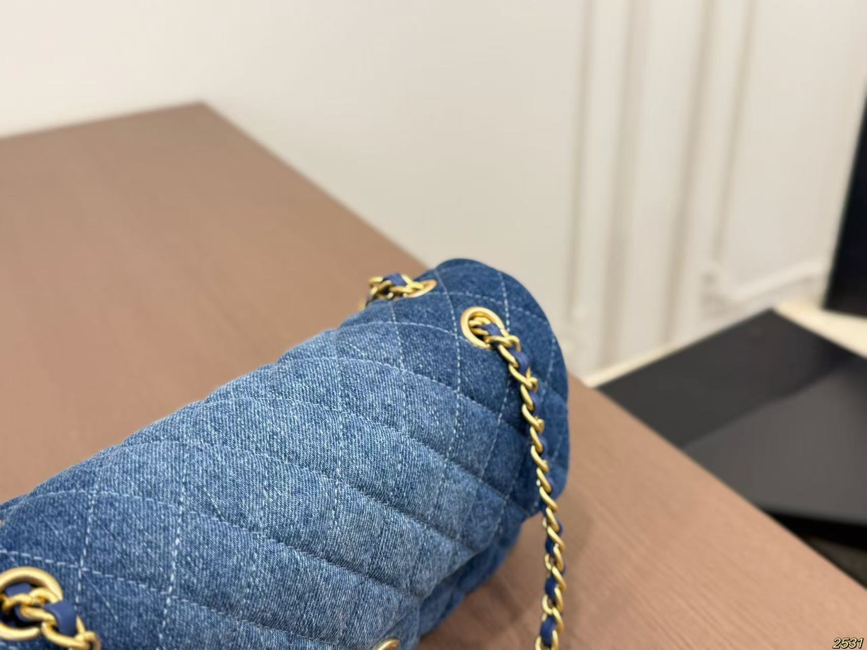 CHANE1 デニムキルティングチェーンバッグ【 50％割引+送料無料】