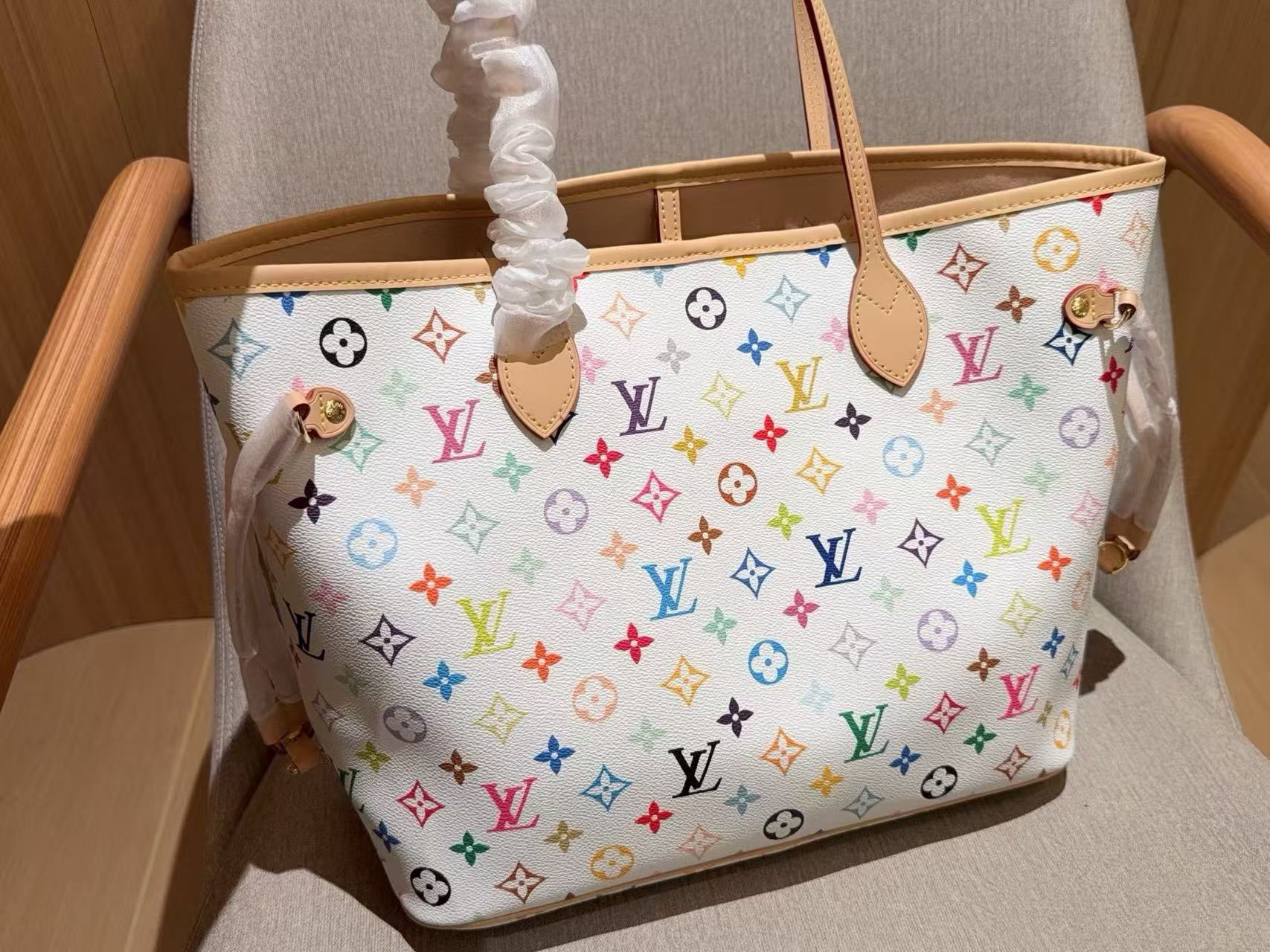 LV カラフル・ショッピング・トート【 50％割引+送料無料】