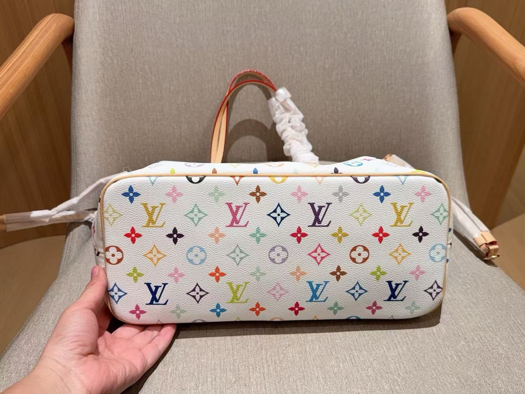 LV カラフル・ショッピング・トート【 50％割引+送料無料】