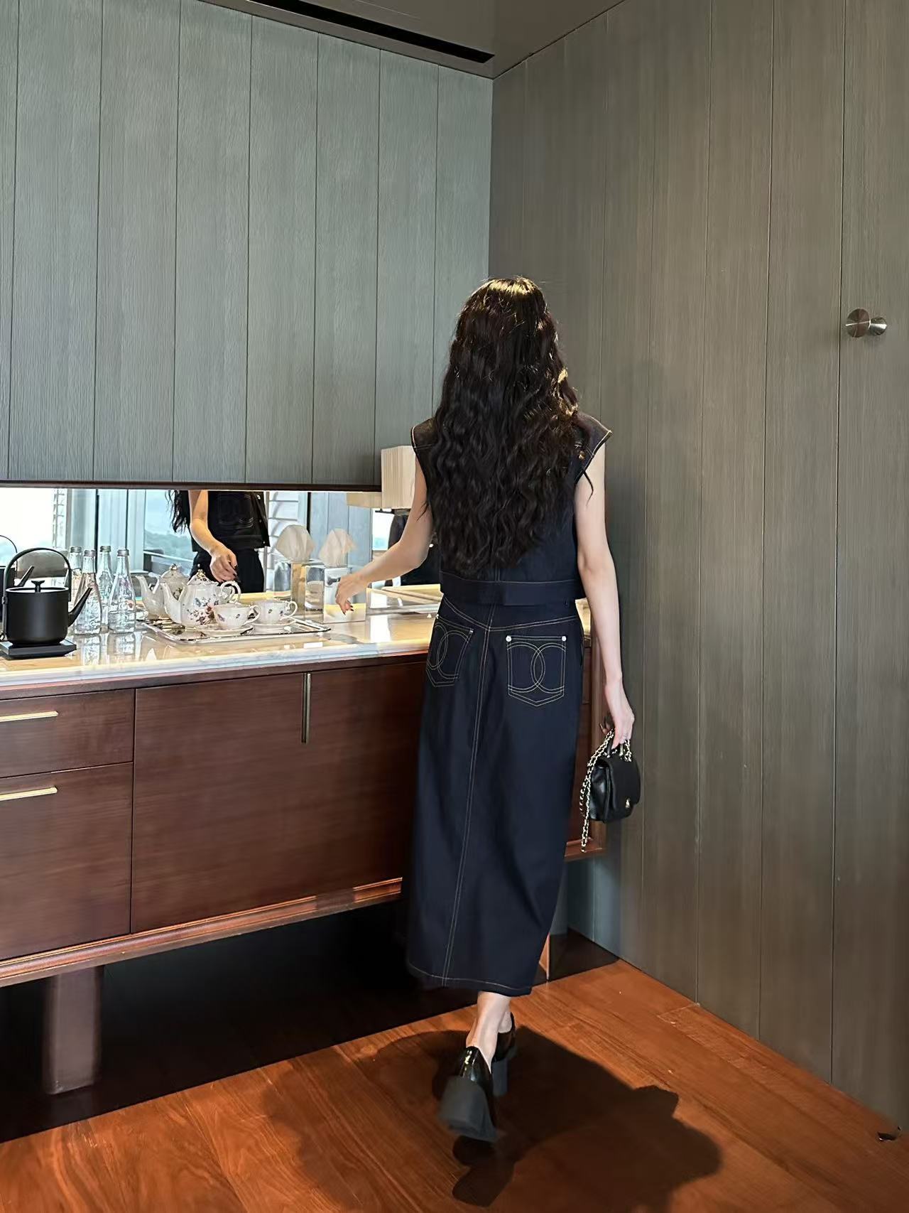 CHANE1 ダブルC デニムベスト＋スカート ツーピースセット【50％割引+送料無料】