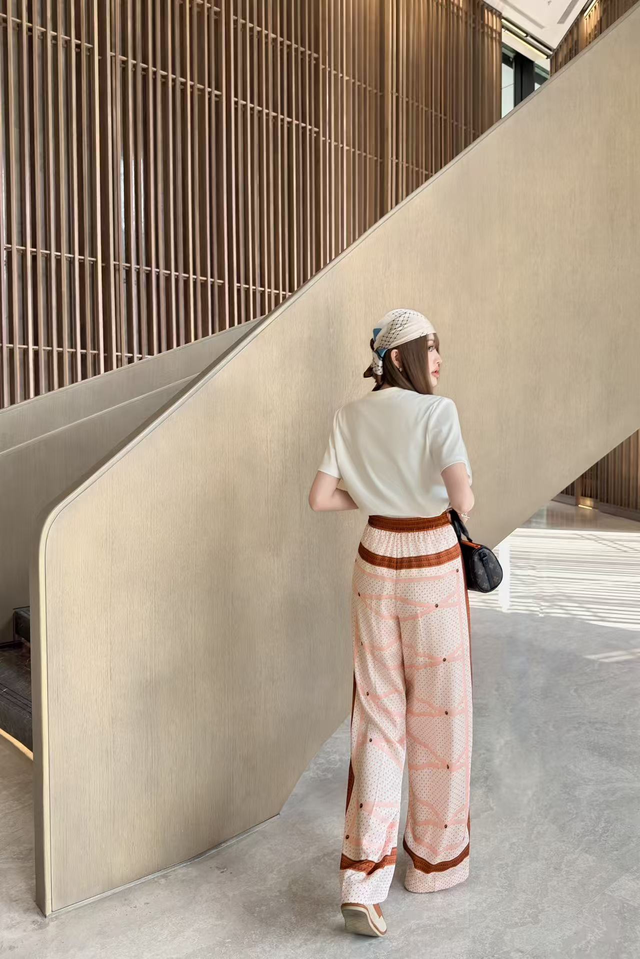 LVプリントTシャツ＆パンツ 2点セット【50％割引+送料無料】