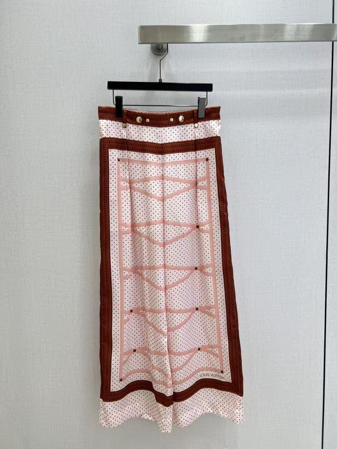 LVプリントTシャツ＆パンツ 2点セット【50％割引+送料無料】