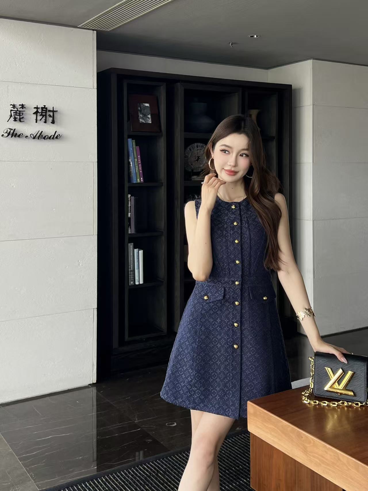 LV 高品質ジャカード ノースリーブドレス（メタルボタン付き）【50％割引+送料無料】