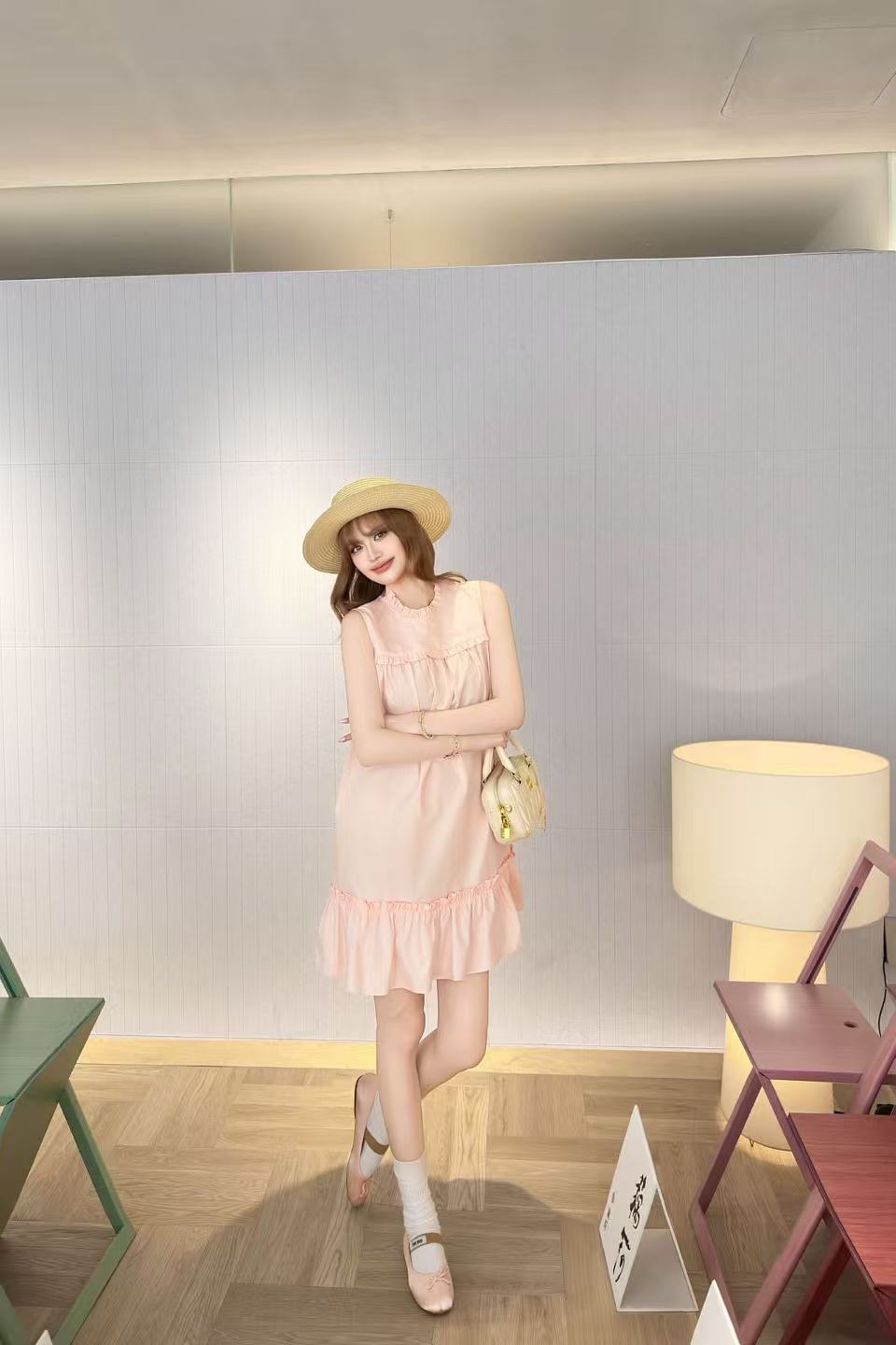 M1UM1U 高品質ノースリーブドレス【50％割引+送料無料】