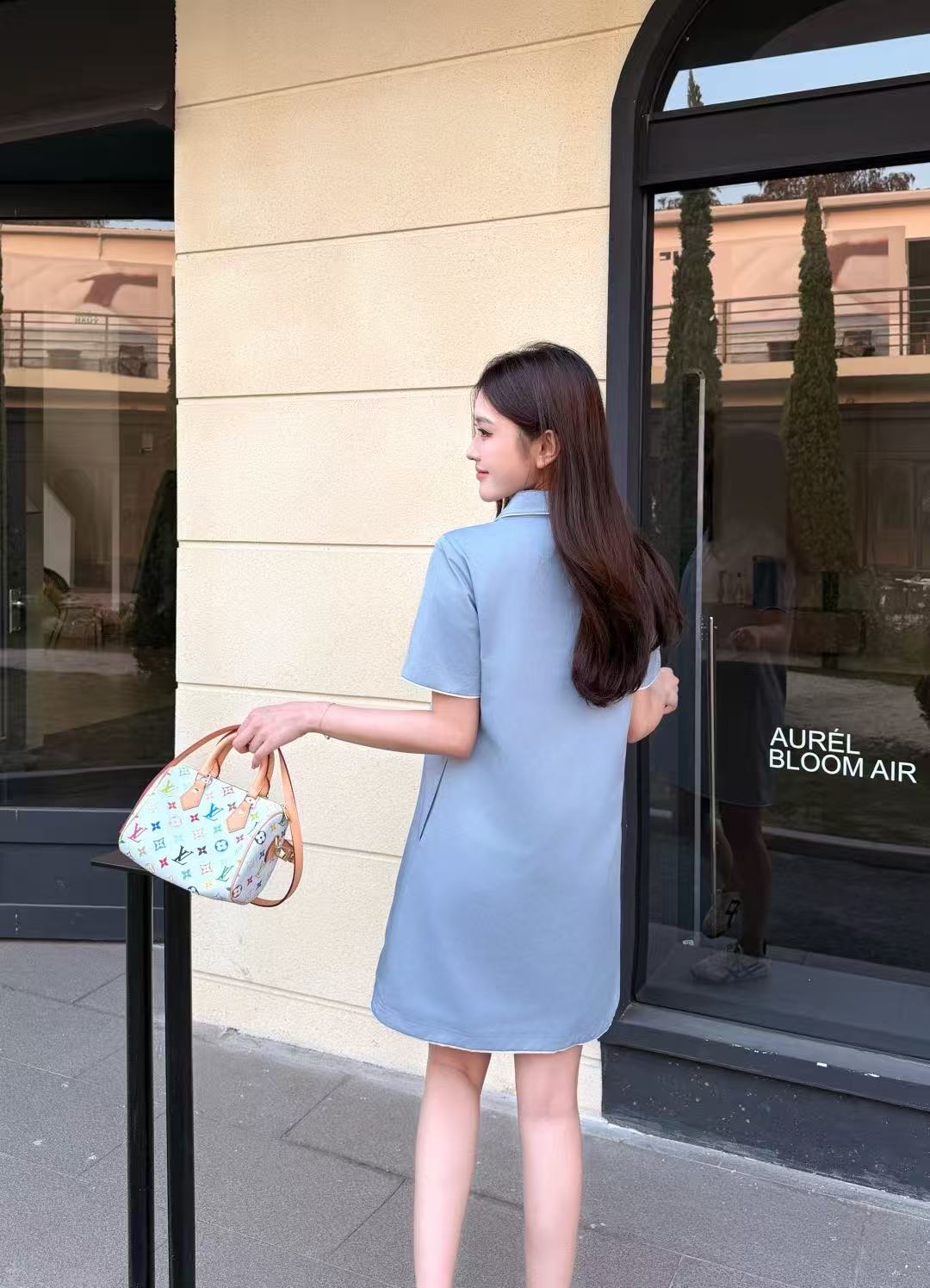 M1UM1U ラペルワンピース（文字刺繍ポケット付き）【50％割引+送料無料】