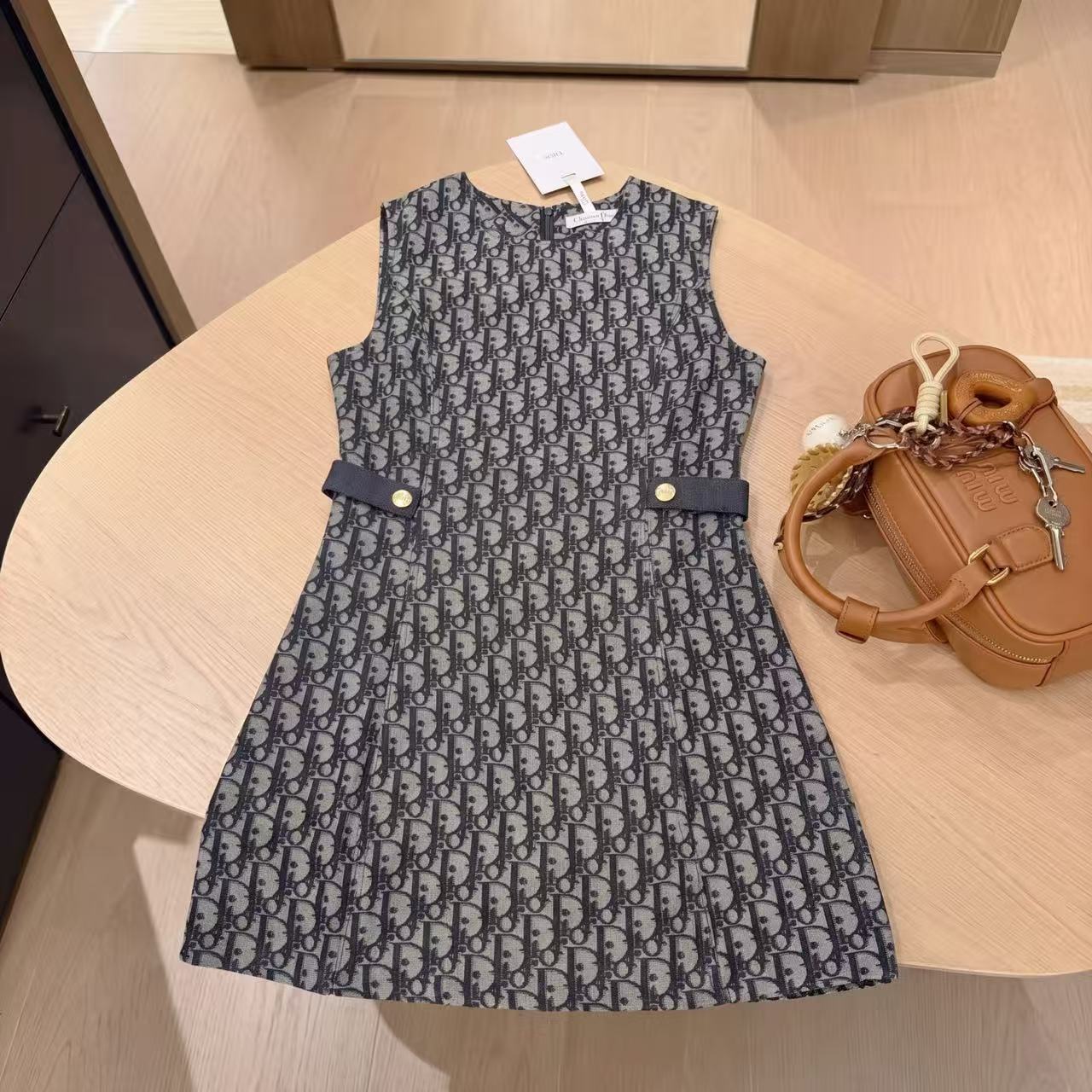 DIOR ジャカード ノースリーブドレス【50％割引+送料無料】