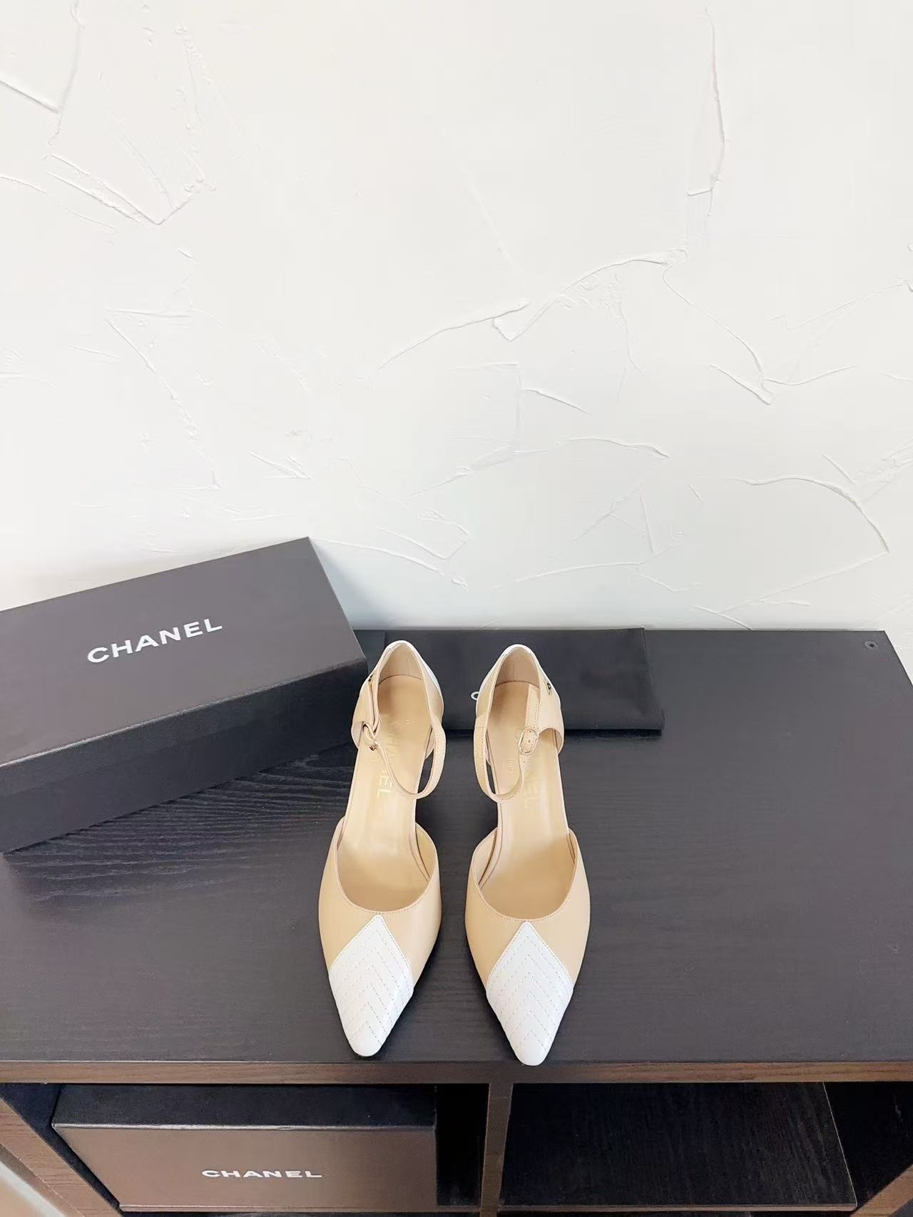 CHANE1 シンプルなカラーブロックレザーローヒールシューズ【50％割引+送料無料】