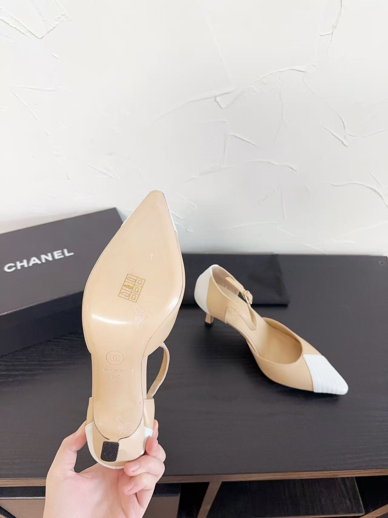 CHANE1 シンプルなカラーブロックレザーローヒールシューズ【50％割引+送料無料】