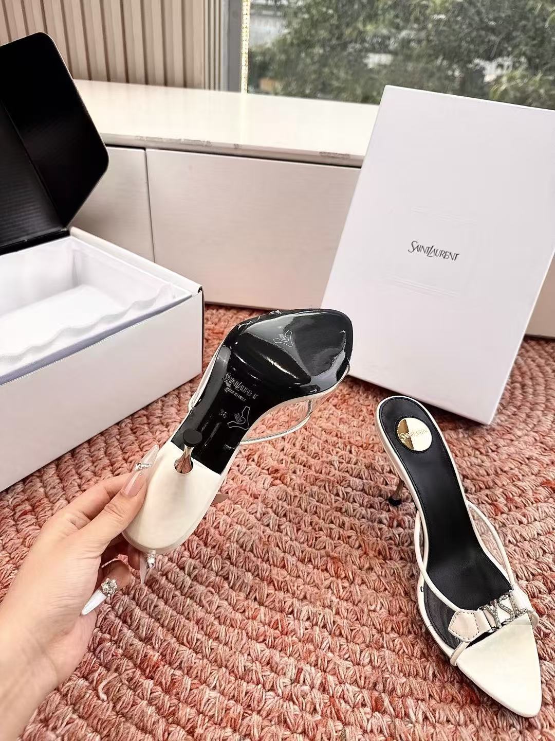 YSL 高品質ポインテッドトゥスティレットヒール【50％割引+送料無料】