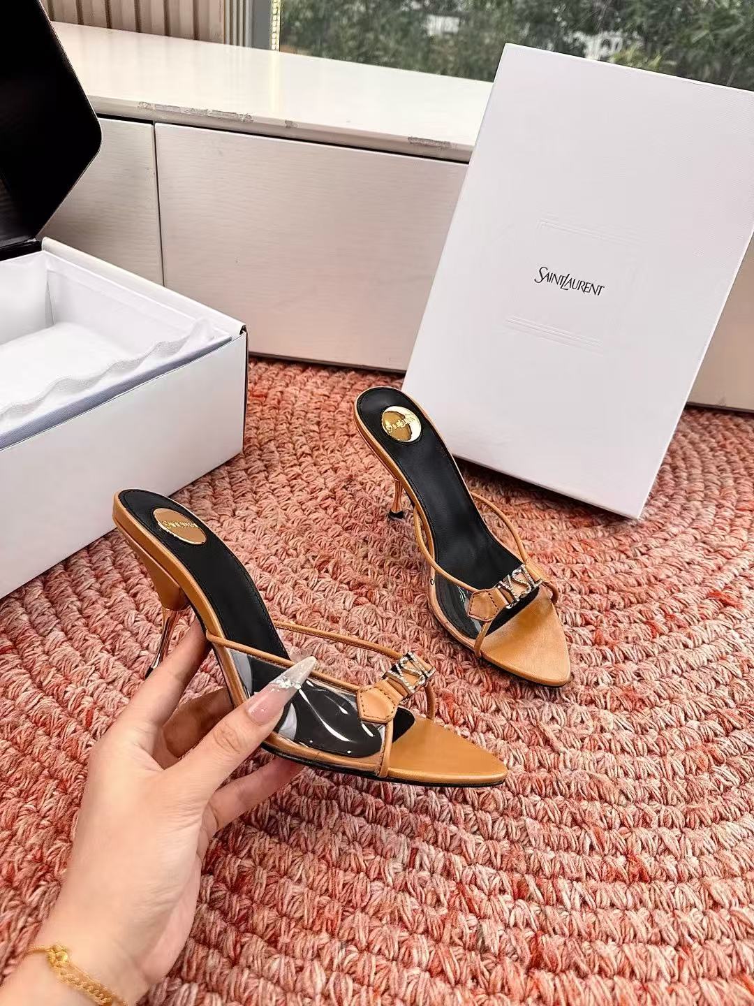 YSL 高品質ポインテッドトゥスティレットヒール【50％割引+送料無料】