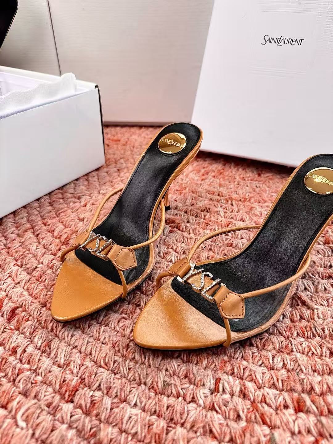 YSL 高品質ポインテッドトゥスティレットヒール【50％割引+送料無料】