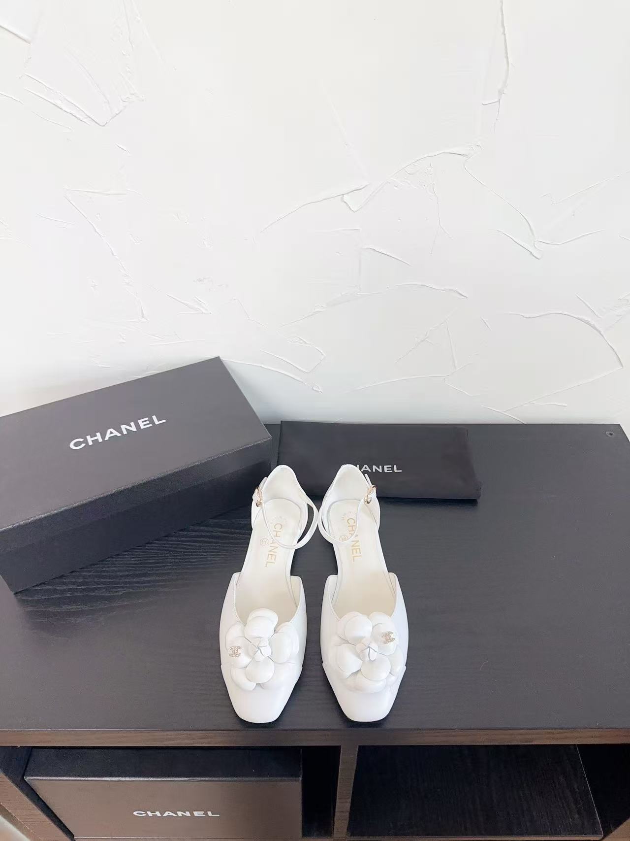 CHANE1 高品質カメリアフラットシューズ【50％割引+送料無料】