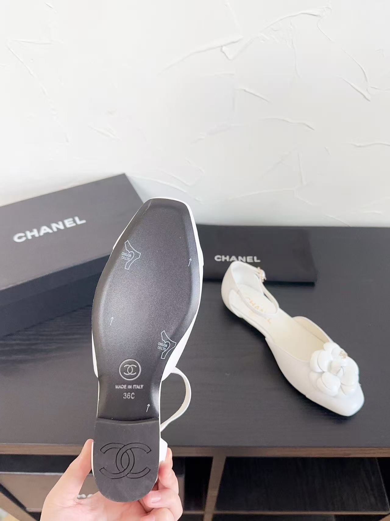 CHANE1 高品質カメリアフラットシューズ【50％割引+送料無料】