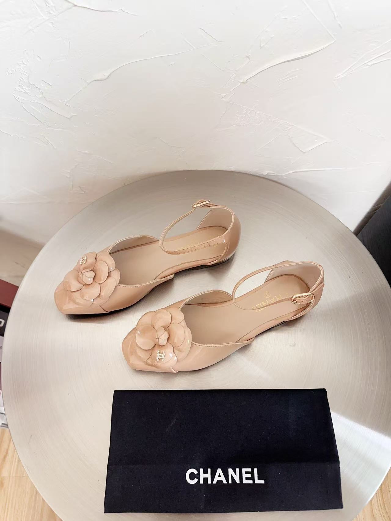 CHANE1 高品質カメリアフラットシューズ【50％割引+送料無料】