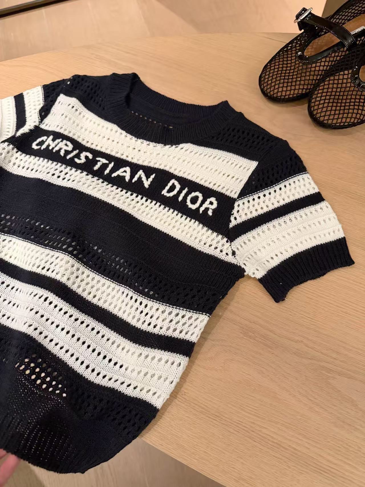 DI0Rストライプ柄のレターセーター【50％割引+送料無料】