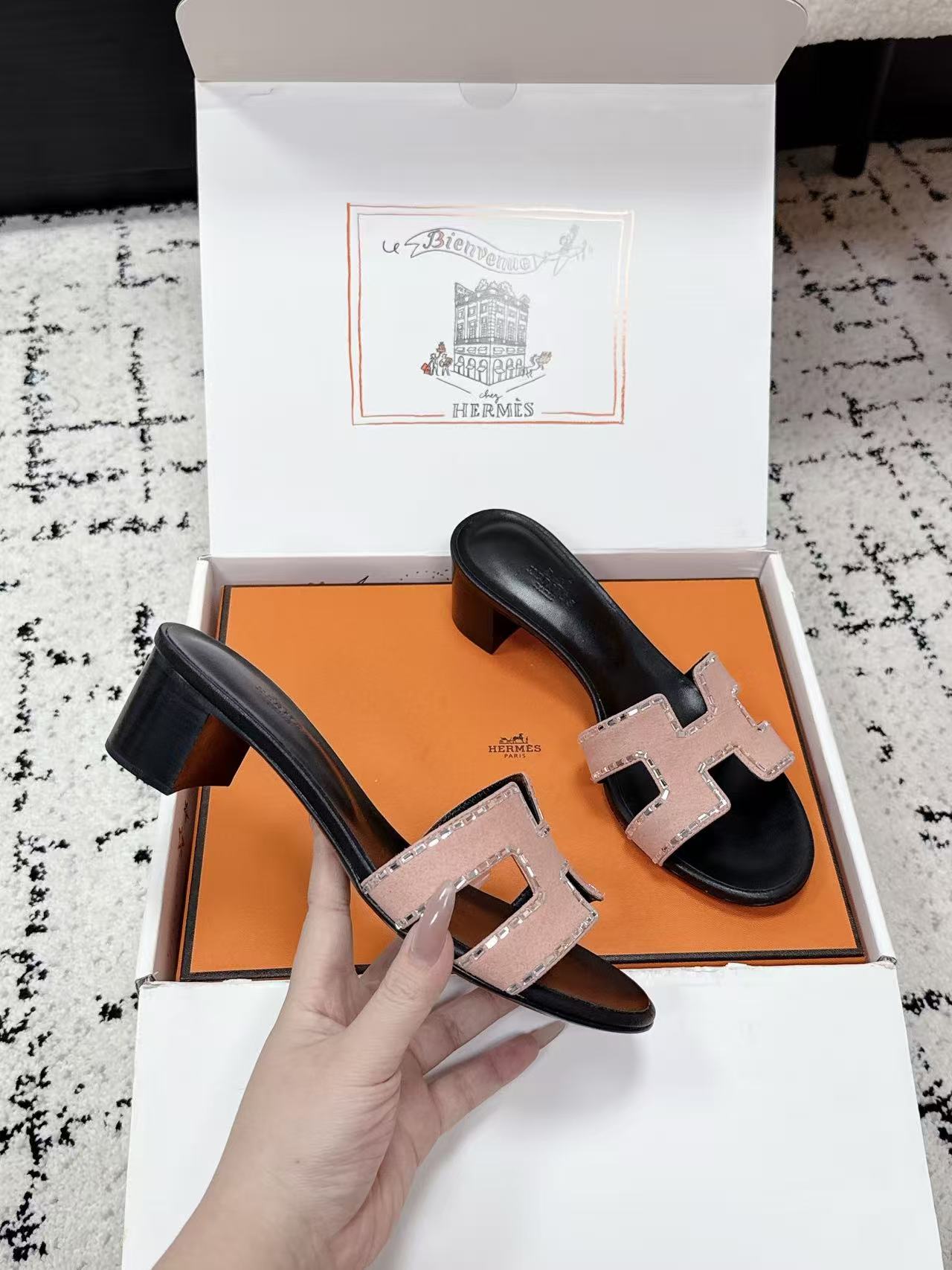 HERME5高品質のダイヤモンドローヒールシューズ【50％割引+送料無料】