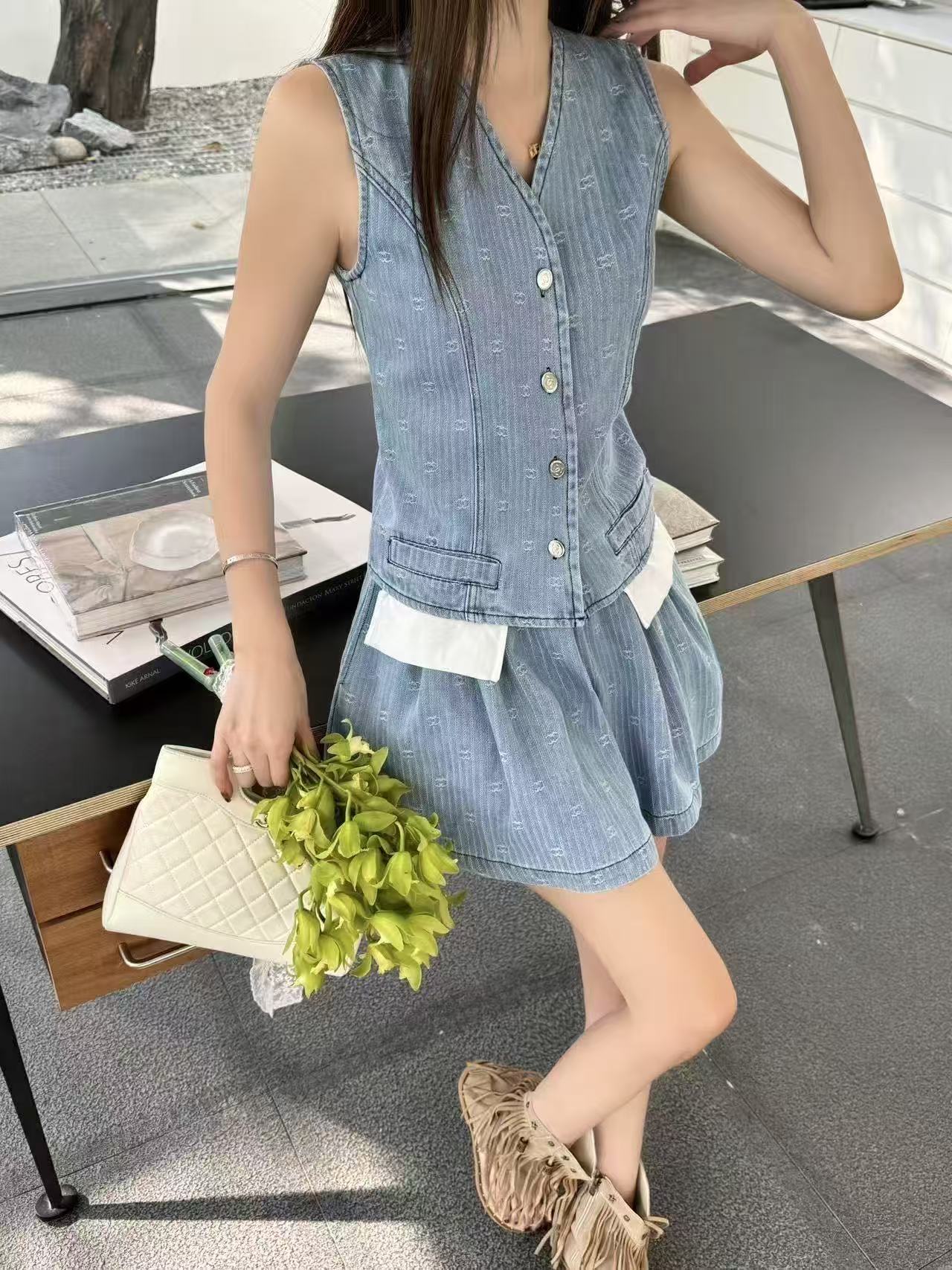 CHANE1 デニムベスト＋スカート ツーピースセット【50％割引+送料無料】