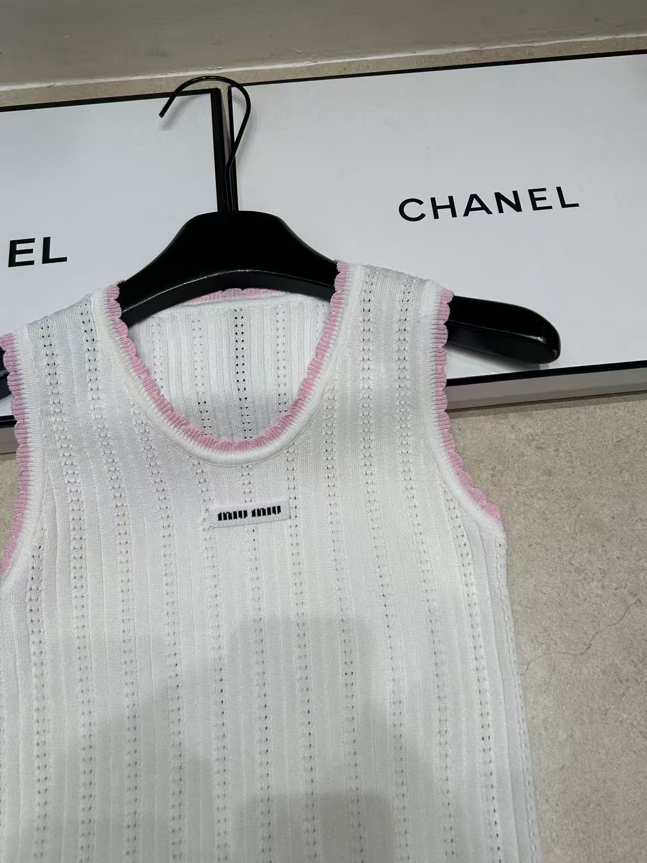 M1UM1U ウールレターベスト【50％割引+送料無料】