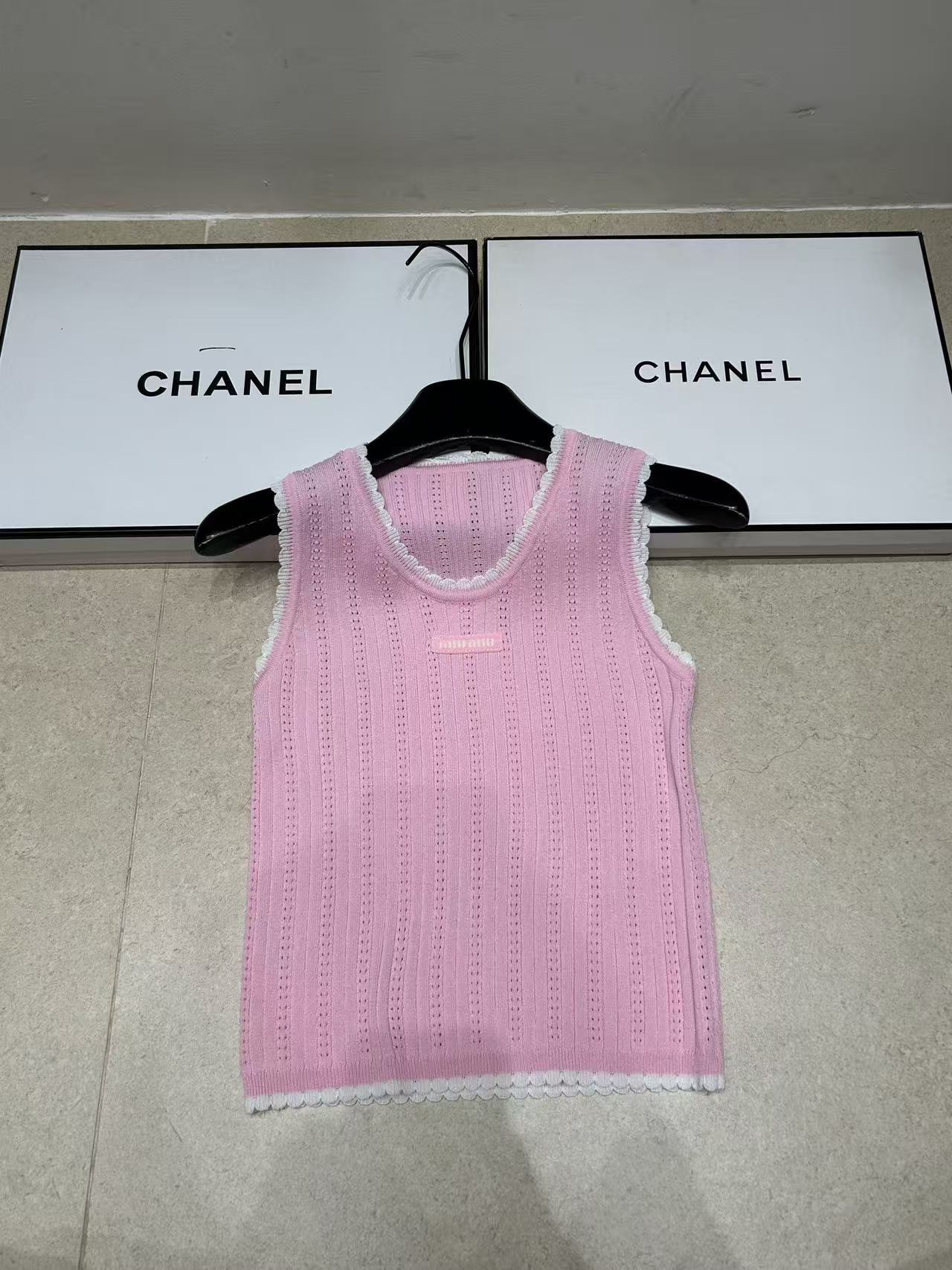 M1UM1U ウールレターベスト【50％割引+送料無料】