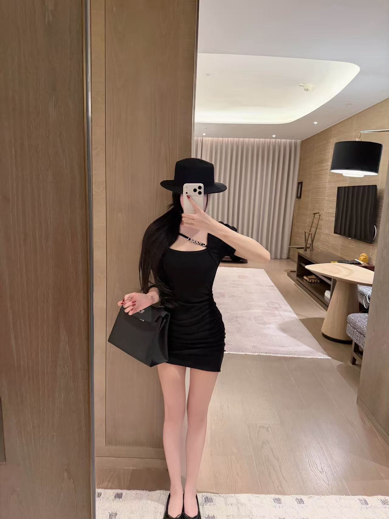 CHANE1 レターフィットドレス【50％割引+送料無料】