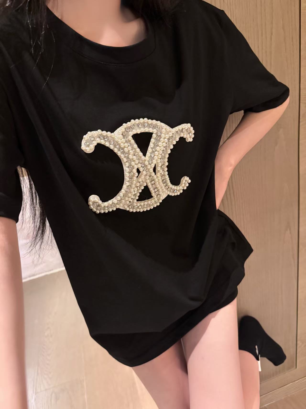 CEL1NEのソックス＋凱旋門Tシャツ【50％割引+送料無料】