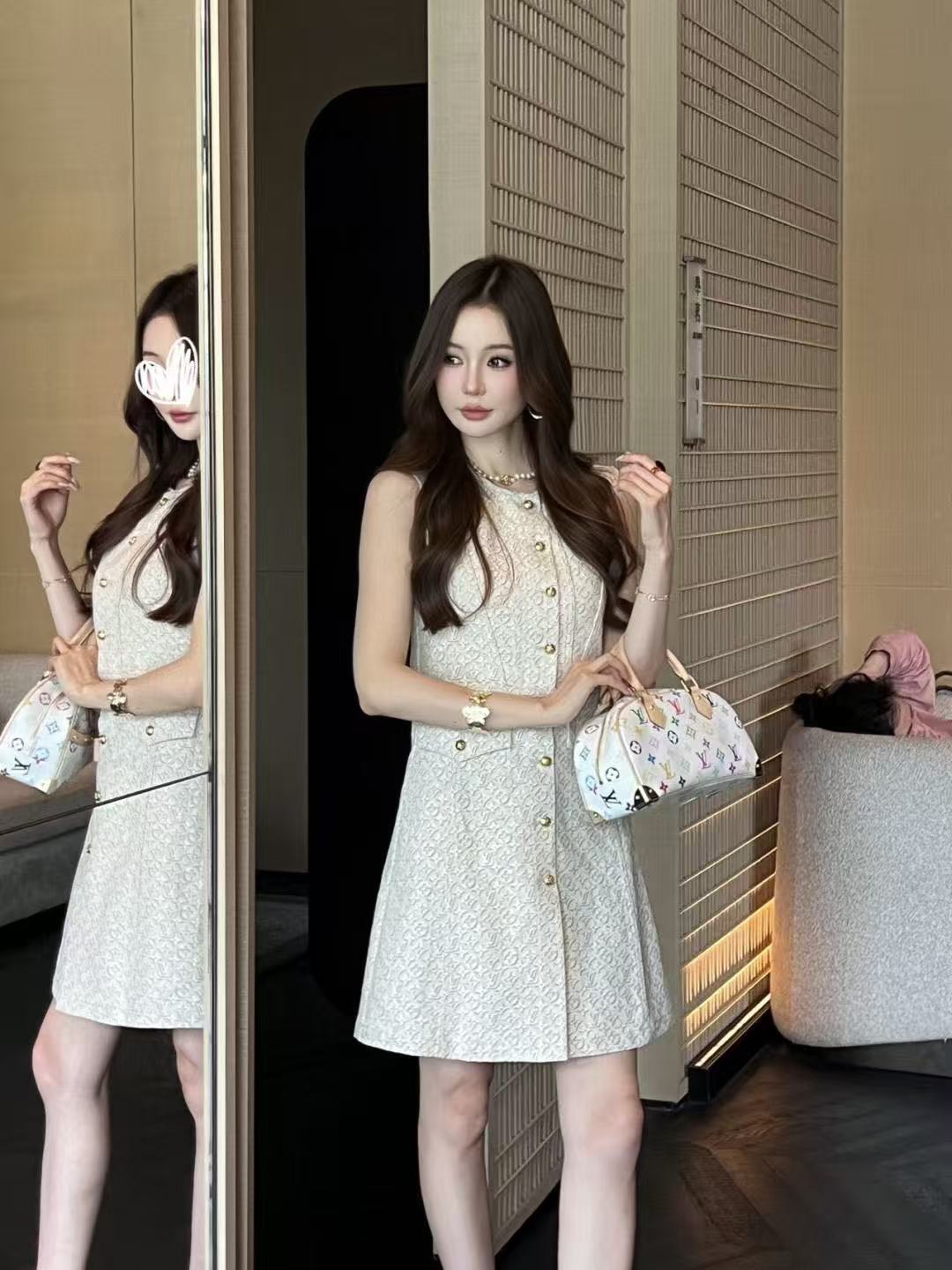 LVジャカードノースリーブドレス（メタルボタン付き）【50％割引+送料無料】