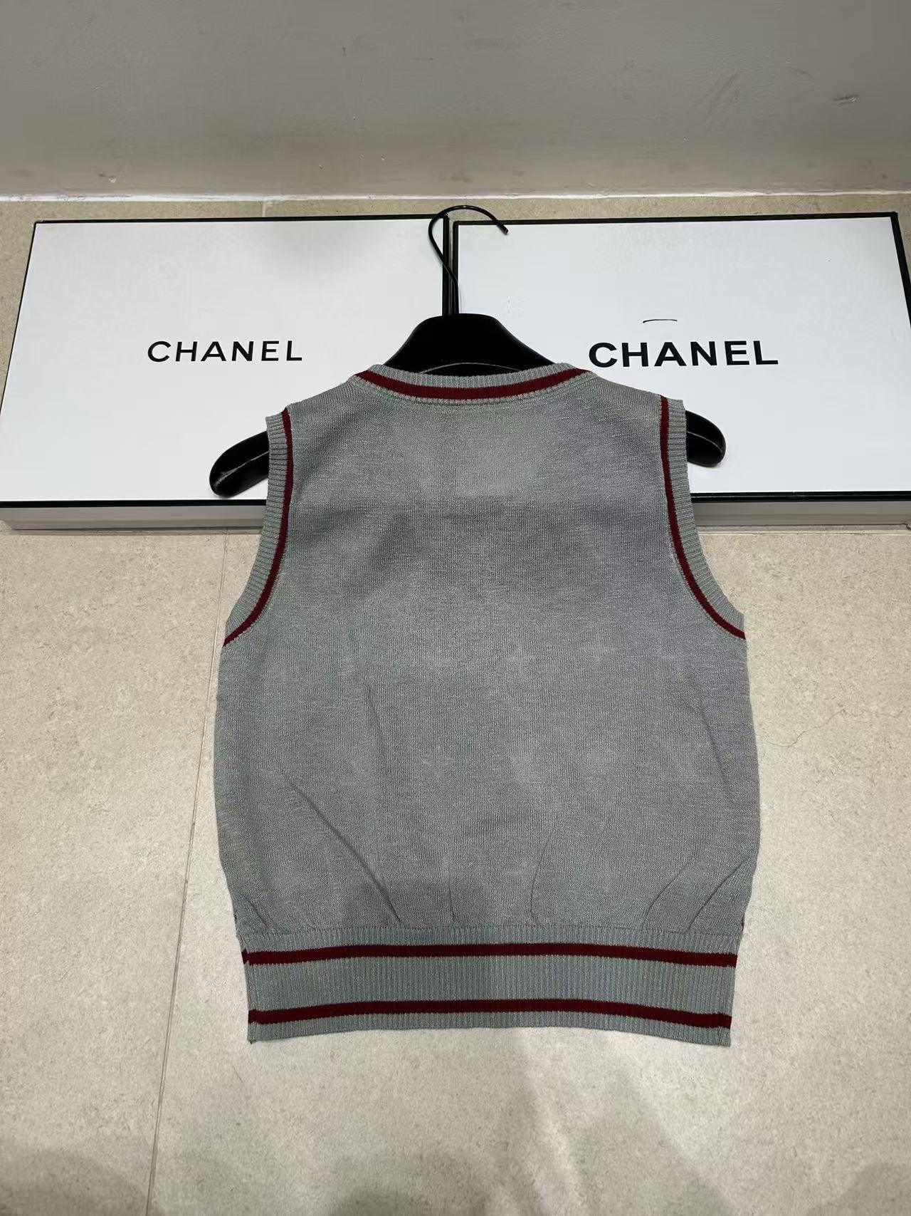 LV刺繍ロゴ入りウールベスト【50％割引+送料無料】