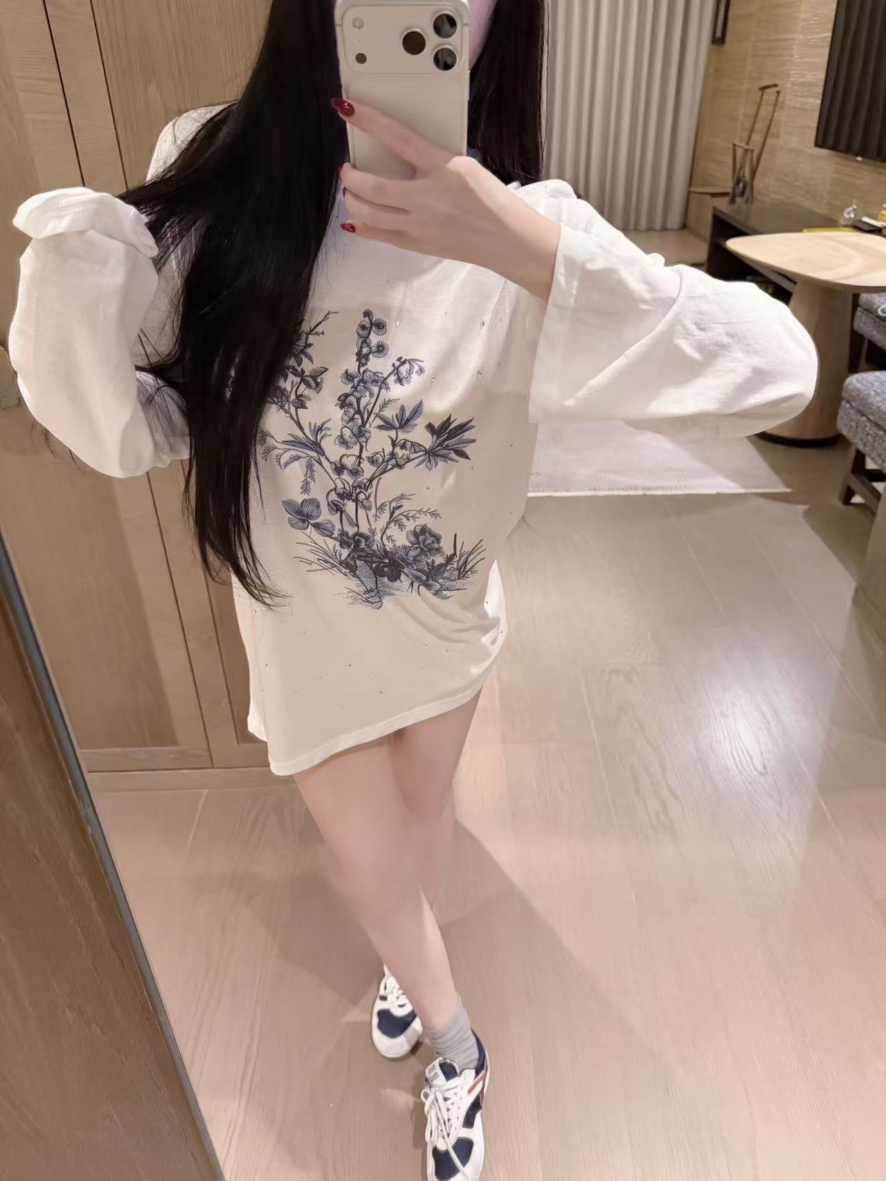 DI0Rプリント入り長袖Tシャツ【50％割引+送料無料】