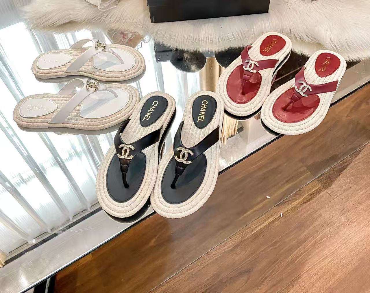 CHANE1 ダブルCカラーブロックフラットスリッパ【50％割引+送料無料】